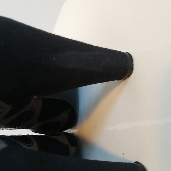 Work In Progress Women's Suede Black Heels Size 6 36 - Picture 5 of 8